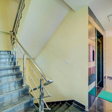 Super Hotel O White Ridge Sururnagar Exterior foto